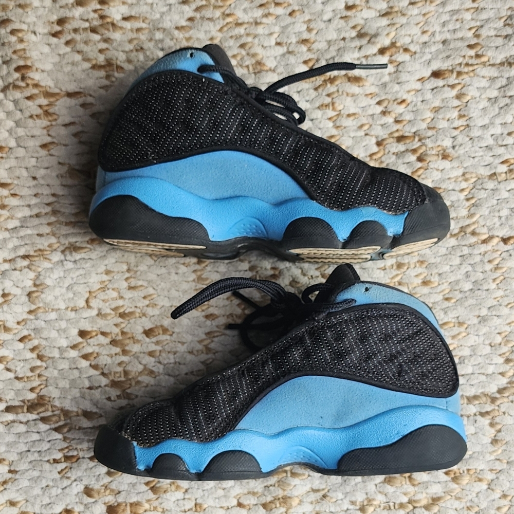 Jordan 13 Retro University Blue Black